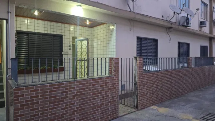 ALUGO CASA NA AVENIDA BANANAL/DUQUE DE CAXIAS