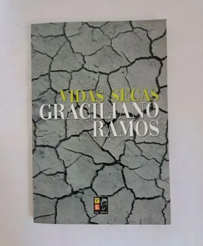 Livro - Vidas Secas de Graciliano Ramos