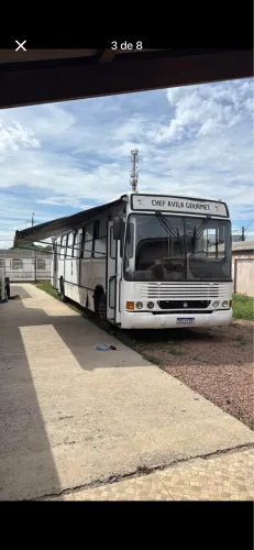Ônibus cozinha industrial