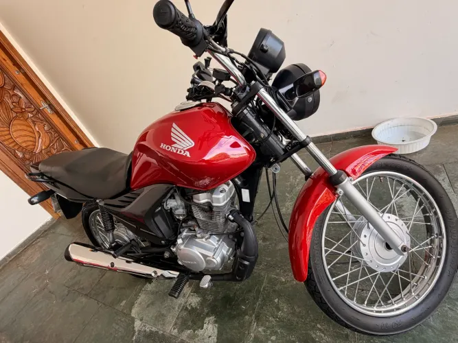 Moto Honda 125 Fan - 2010 (Partida elétrica)