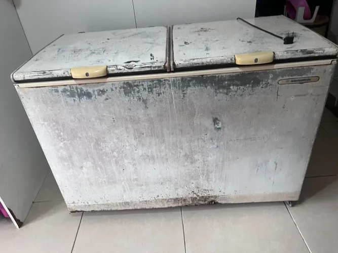 Freezer metalfrio 420L