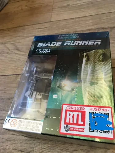 Gift Set Blade Runner Edição de Colecionador com mini Spinner