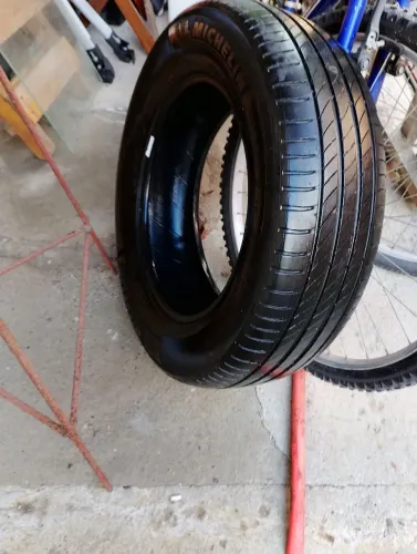 Pneu Michelin primacy 4 195/65 R15