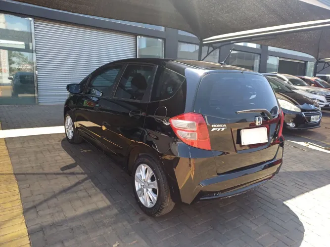 Honda Fit LX 1.4/ 1.4 Flex 8v/16v 5P Aut. 2014