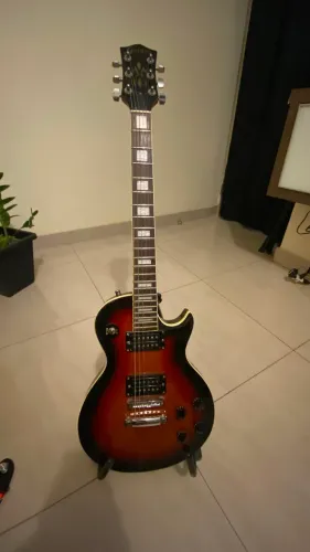 Guitarra Golden Les Paul
