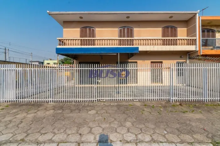 Casa para locação no Sítio Cercado, Curitiba