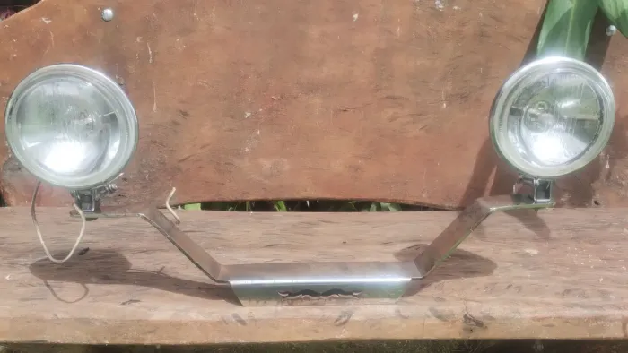 Um par de farol auxiliar de Motos Custom