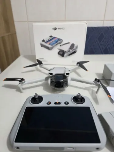 Dji Mini combo fly more com tela no controle 