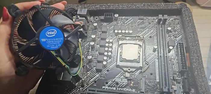Kit Placa mãe, Processador e Cooler Asus Intel Teamgroup