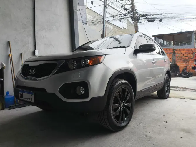 Kia Motors Sorento 3.5 V6 24V 278cv 4X2 Aut. 2011