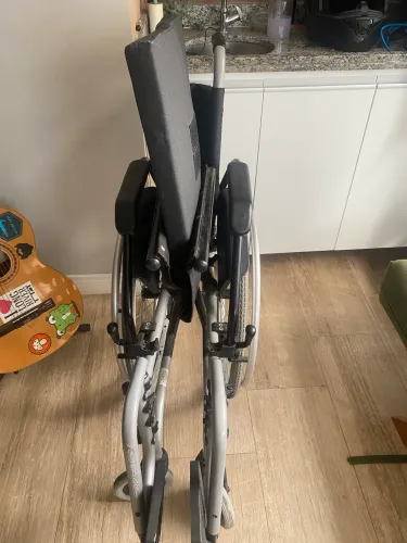 Cadeira de rodas Jaguaribe