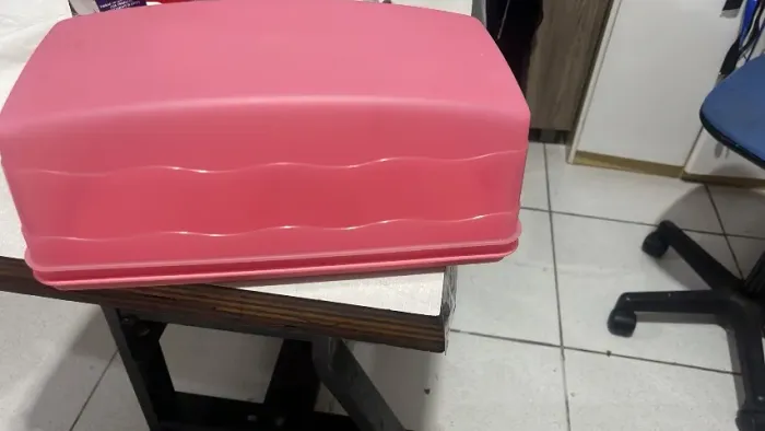 Porta pão tupperware