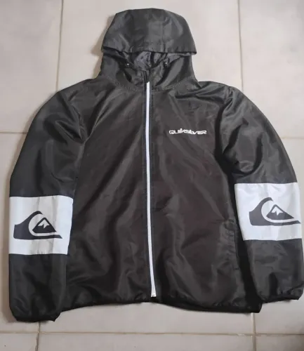 Jaqueta Quicksilver pra vender hoje!