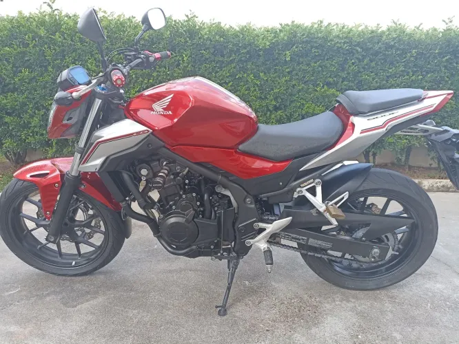 CB 500F 2019 em ótimo estado de conservação.