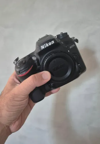 Nikon D7200