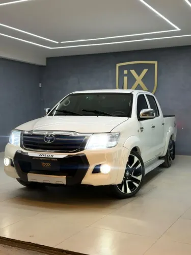 Toyota Hilux CD SR 4X2 2.7 16v/2.7 Flex Aut. 2014