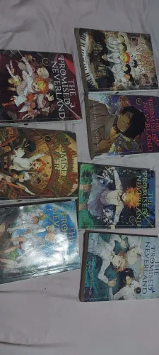 The Promised Neverland - mangás 1 ao 7 português 