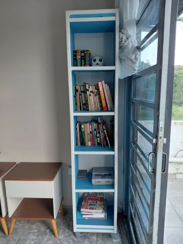 Estante de livros
