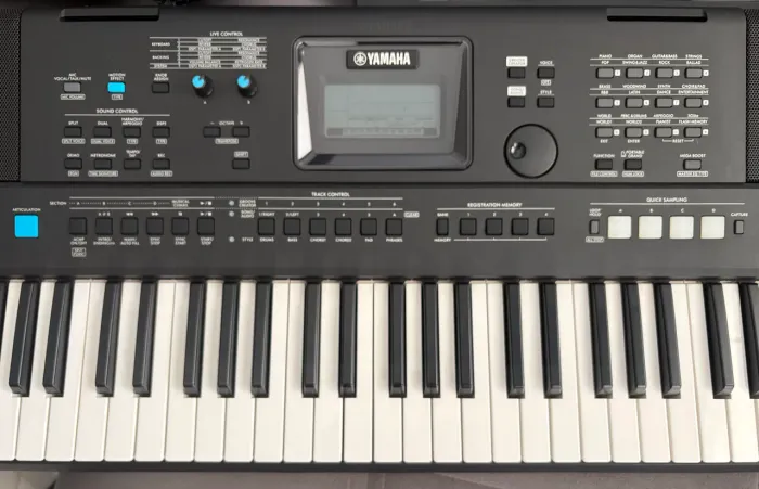 Vendo Teclado Yamaha PSR E473