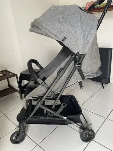 Carrinho de bebê COSCO