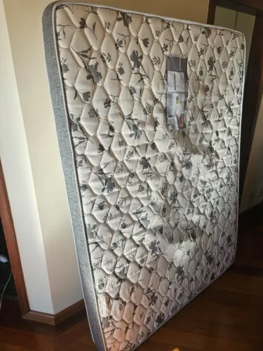 Colchão de Casal Espuma Ortobom - Oportunidade! - Bom Estado, Limpo, Barato