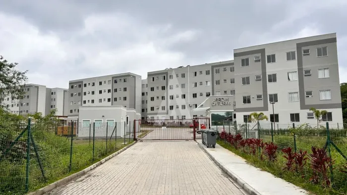 APARTAMENTO NOVO COM 2 QUARTOS, COZINHA, NO BAIRRO NOVA BRASILIA.
