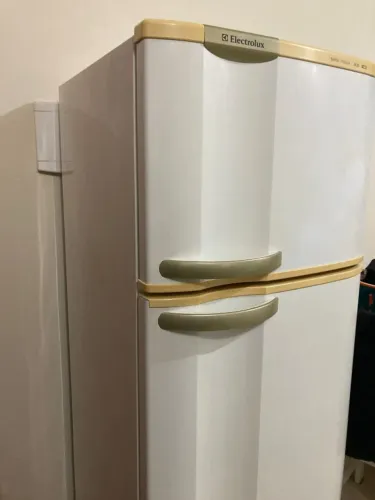 Geladeira Eletrolux DC33