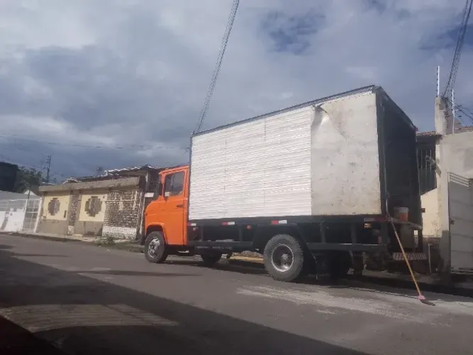 Caminhão com freio a ar domo filé