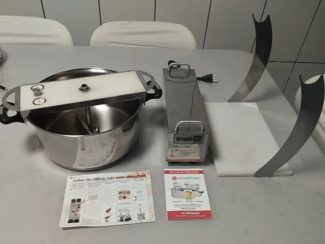 Panela brigadeiro cremes etc.. profissional Benedita 