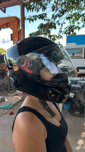 Capacete ASX todo preto tamanho 58 60 ,valor 450 aceito proposta 