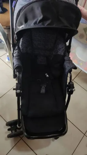 Carrinho de bebê+ bebê conforto