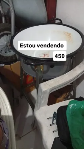Vendo uma fritadeira de batatinha com dois meses de uso