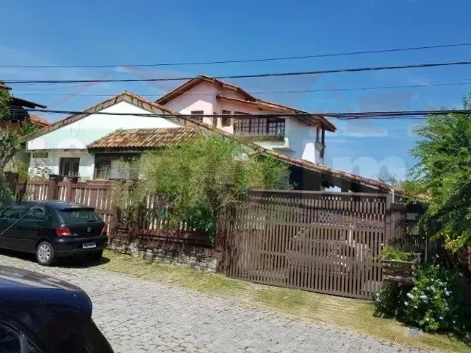 Casa de condomínio para venda com 410 metros quadrados com 7 quartos em Camboinhas - Niter