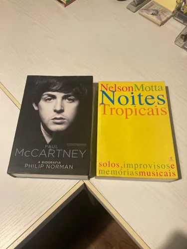 Lote com 2 livros - Biografia Paul + Nelson Motta