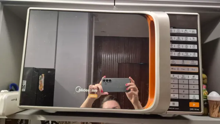 Microondas Midea liva Grill