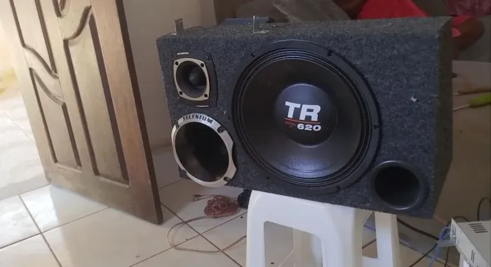 Vendo som automotivo 12 polegadas Triton 620