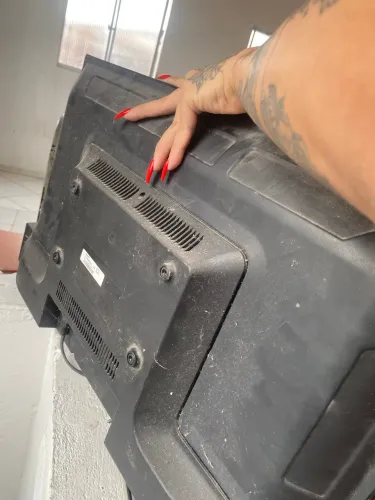 Tv pra retirada de peças 