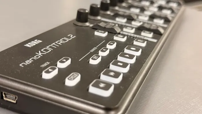 Controlador Usb Midi Korg Nanokontrol 2