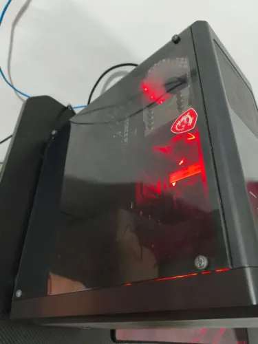 Vendo Gabinete Gamer Aerosol Rift Preto RGB