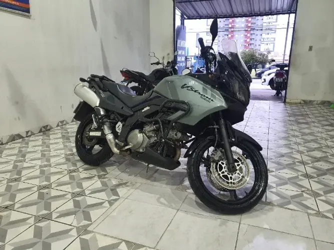 Suzuki V-Strom 1000cc 2009