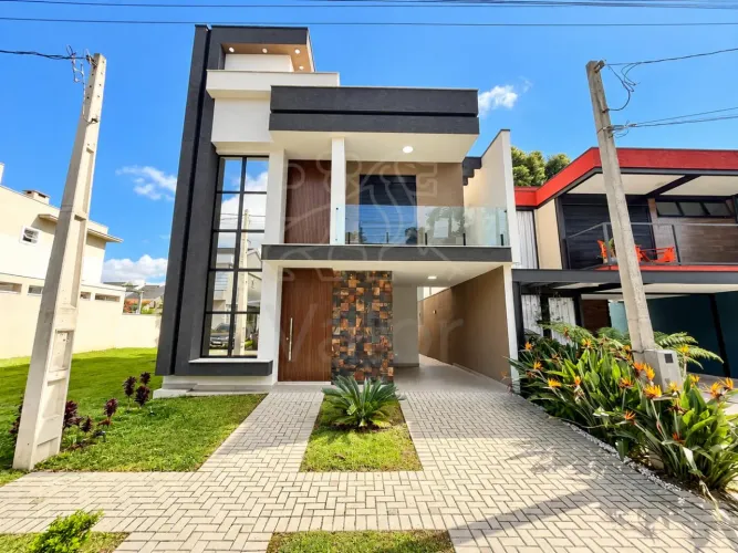 Casa 4 quartos 3 banheiros alto padrão umbará