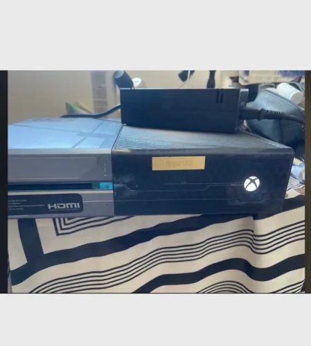 Vídeo game ( console ) Xbox one com defeito