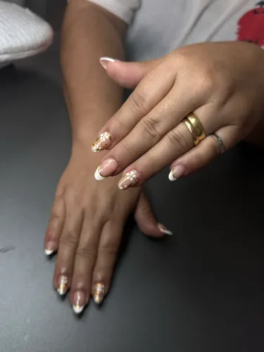 Alongamento de Unhas 