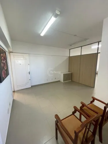 Salas Comerciais - São Pelegrino