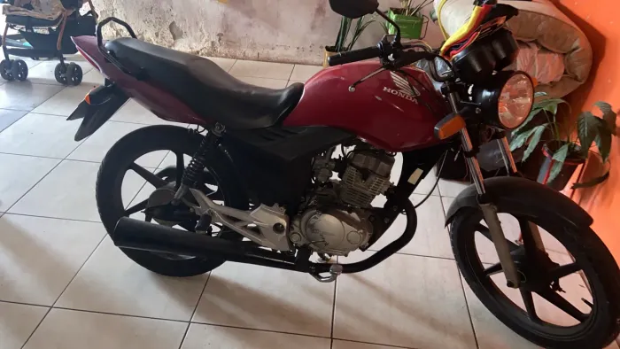 Vende se cg 125 ES