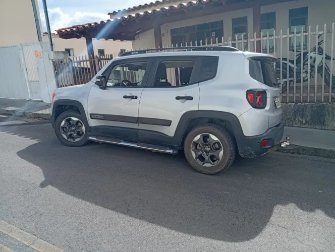 Jeep Renegade Sport 1.8 4X2 Flex 16V Mec. 2017