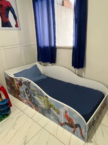 Cama infantil com colchão