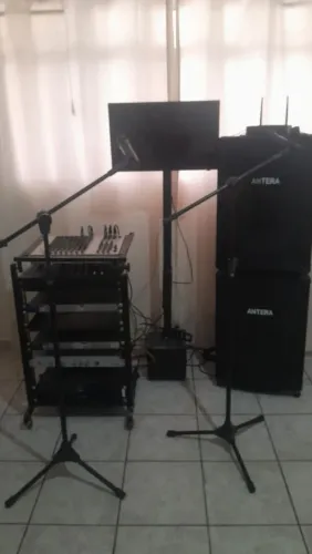 Vende-se kit de som profissional
