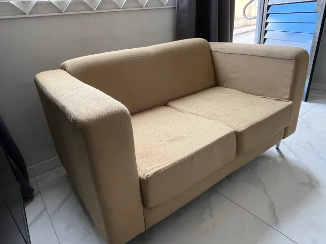 Sofá moderno 2 lugares minimalista macio e confortável pés de alumínio