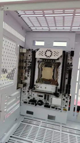 Xeon e5-2680 v4 + X99 WD4